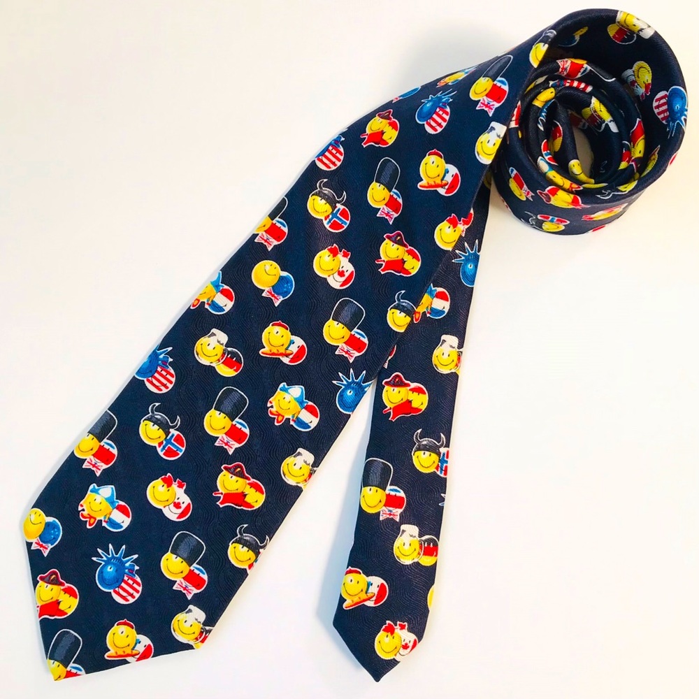 Vintage Rare Find Flag Smiley Classics Navy Blue Men’s 100% Silk Necktie EUC